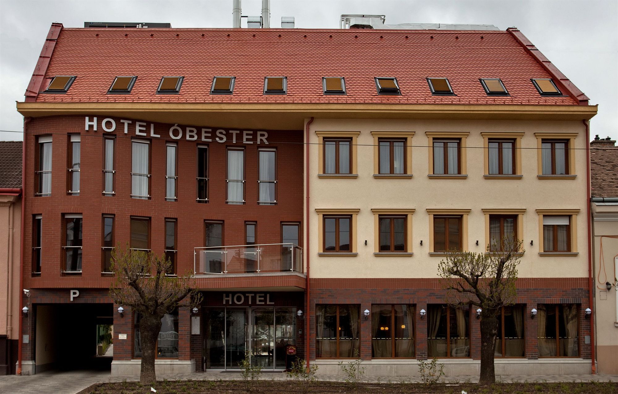 Hotel Obester Debrecen Exterior photo